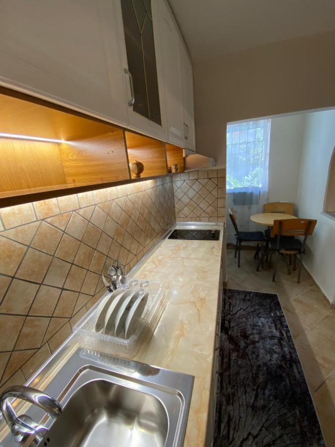Lucas Apartment 2 Tiranë Ngoại thất bức ảnh